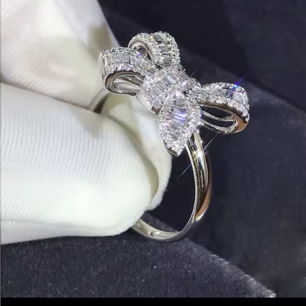 Sterling Silver CZ Bowknot Wedding Ring Engagement Band only Size 9 or 10. NWT. - Picture 2 of 5